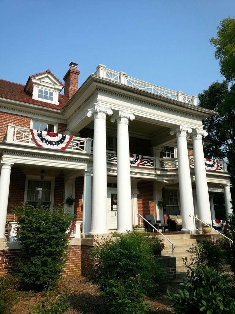 Boxley Place Inn Louisa Екстер'єр фото