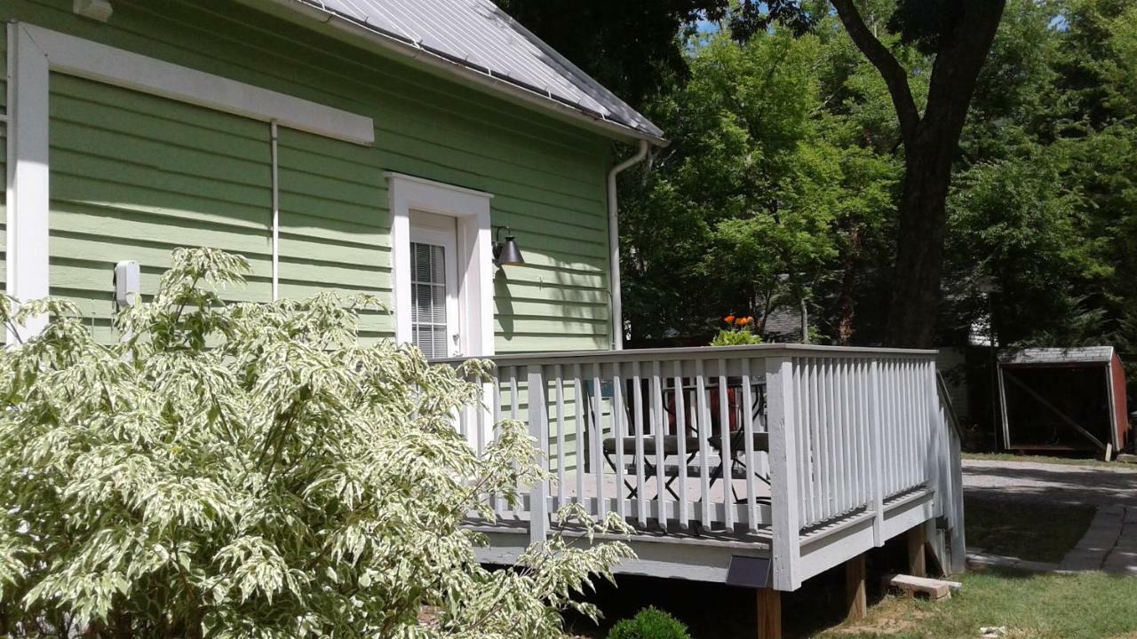Boxley Place Inn Louisa Екстер'єр фото